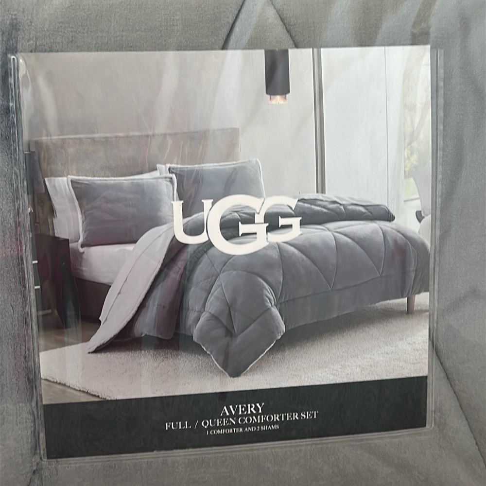 Ugg Avery Full/Queen Comforter Set - Picture 3 of 5